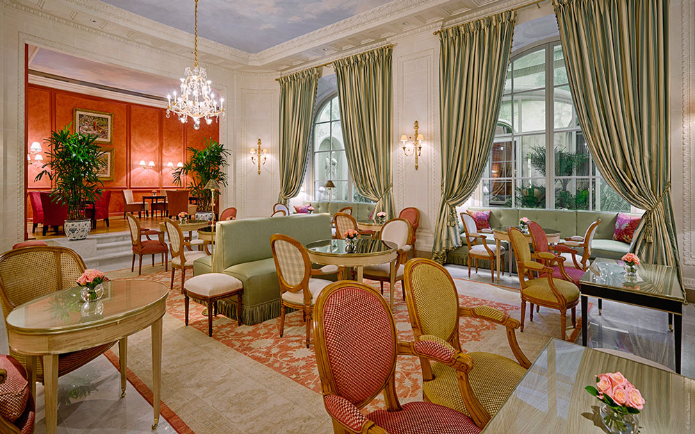 Le Bristol Paris Cafe Antonia