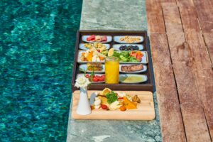 Breakfast by the pool