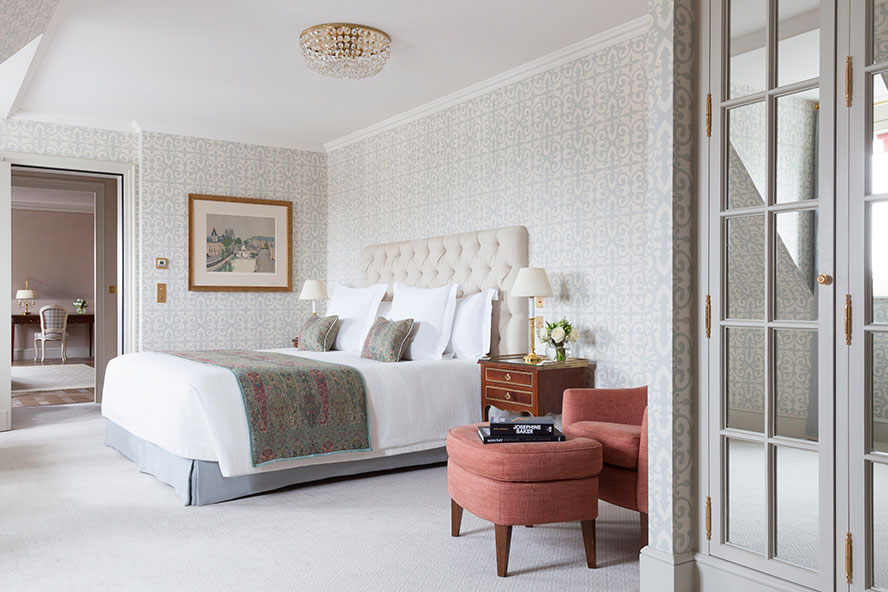 Le Bristol Paris suite