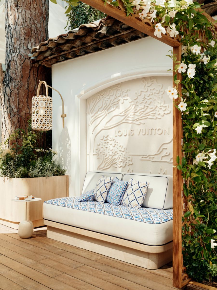 Louis Vuitton St. Tropez restaurant