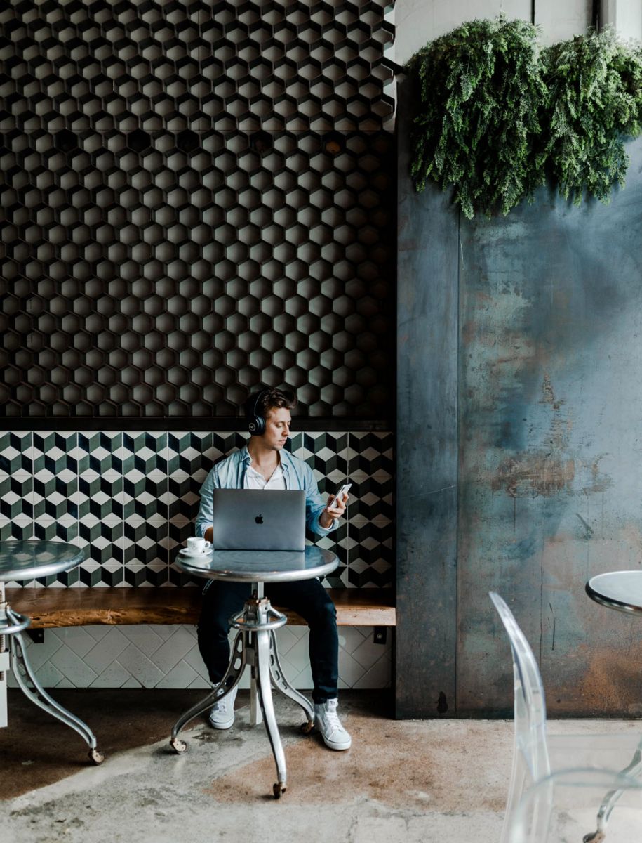 Millennial luxury consumer