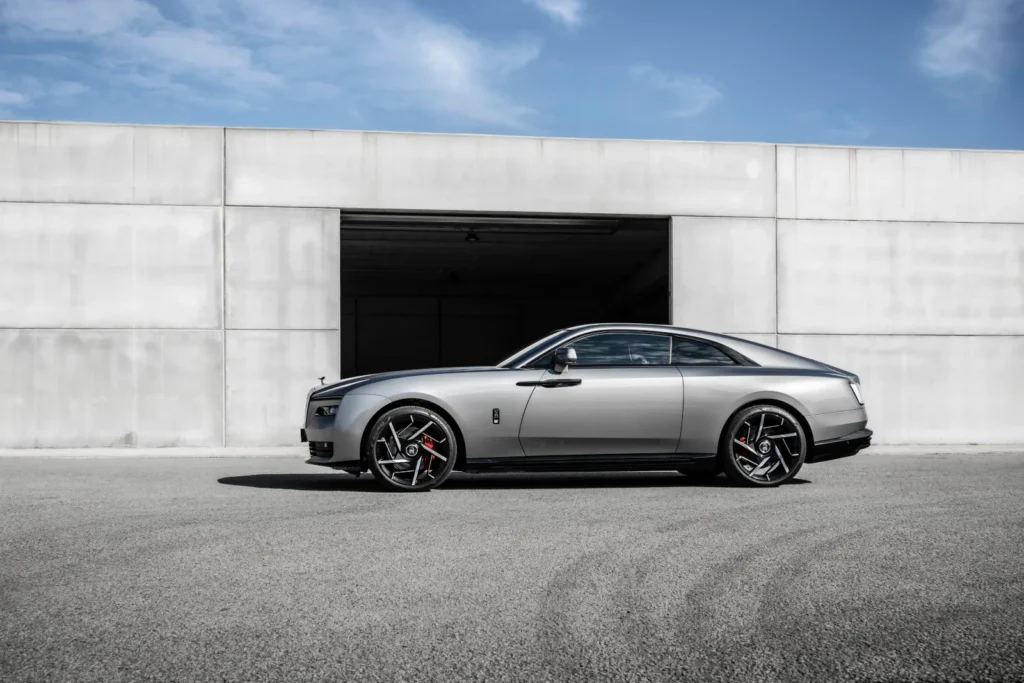 Rolls-Royce Black Badge Spectre