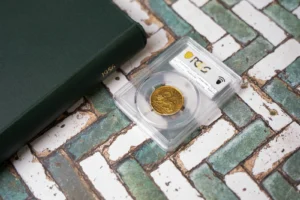 Gold mohur from East Indian Company for auction